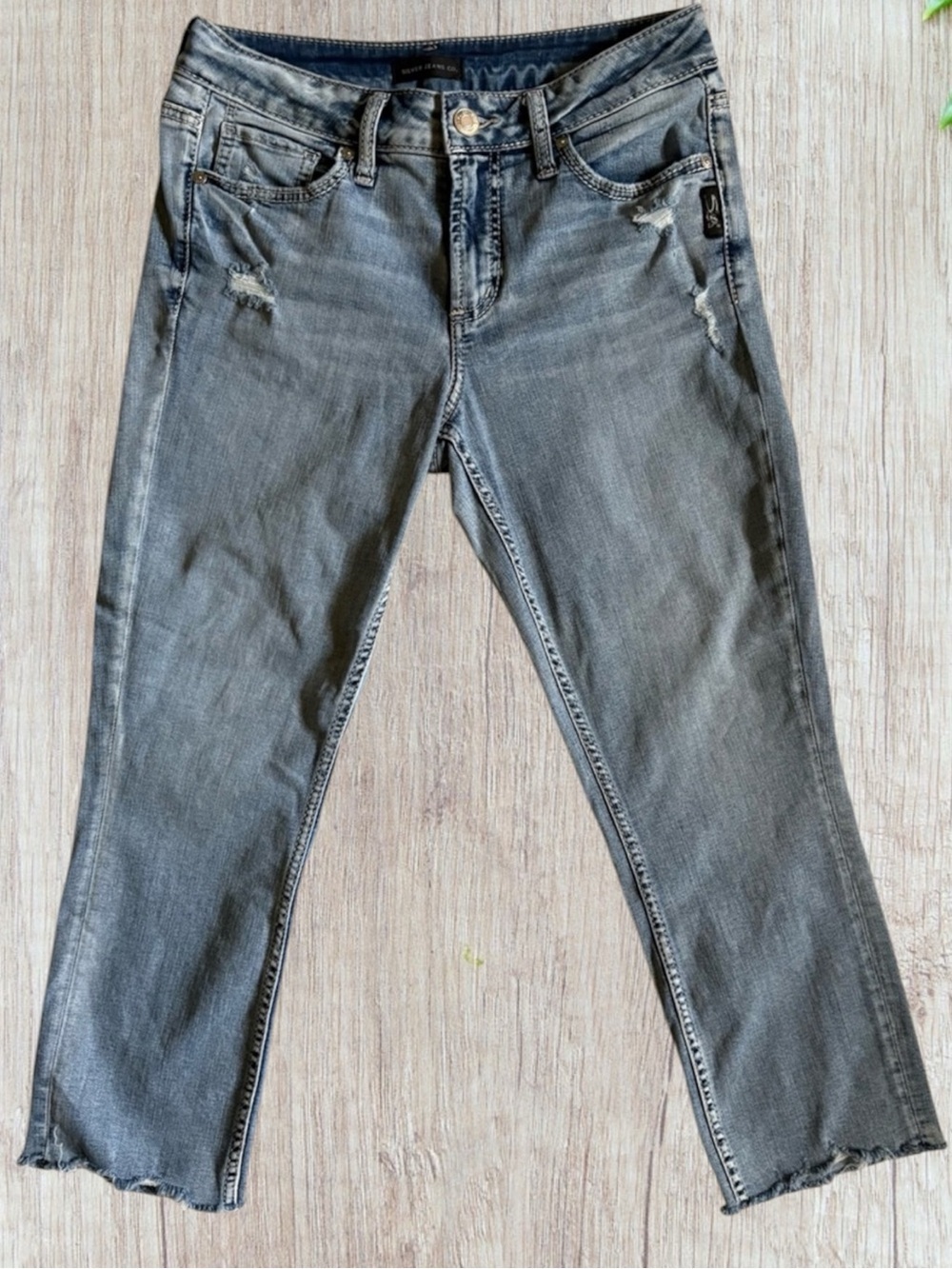 Silver distressed, Capri women’s jeans Size M